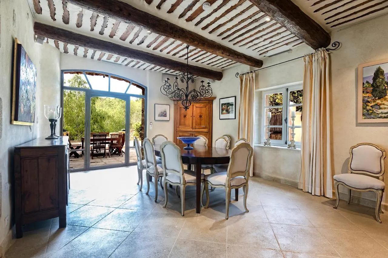 Holiday home Pavillon Lou Villa Crillon-le-Brave