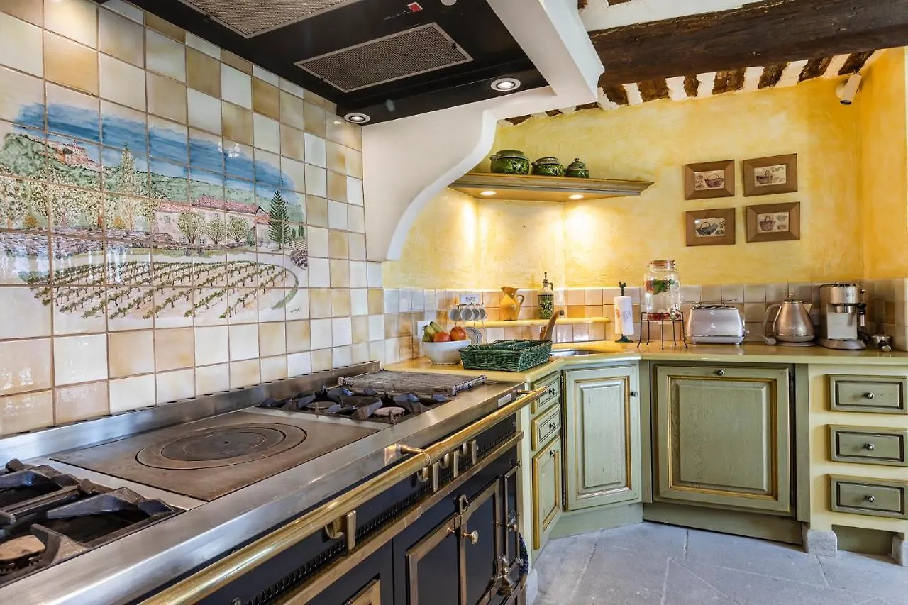 Holiday home Pavillon Lou Villa Crillon-le-Brave