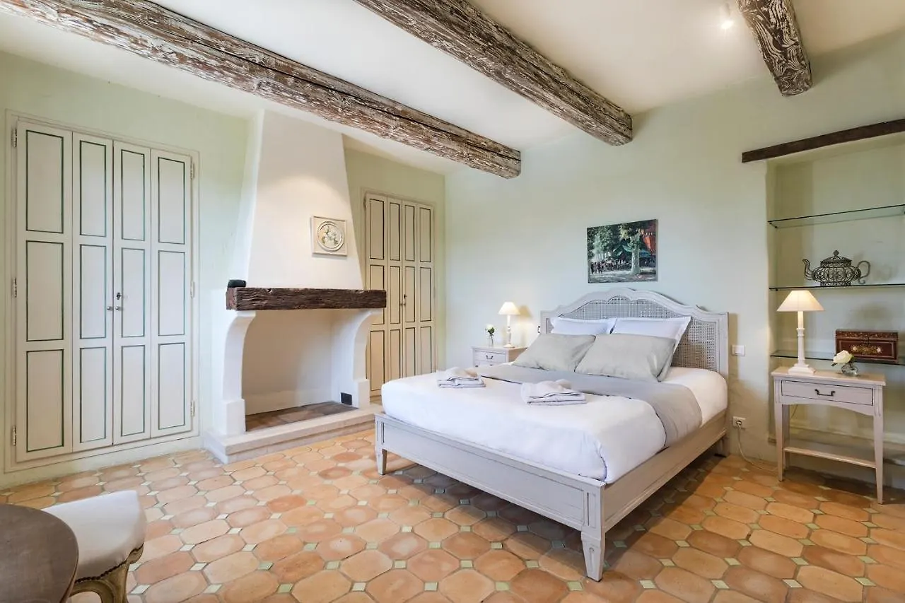 Holiday home Pavillon Lou Villa Crillon-le-Brave